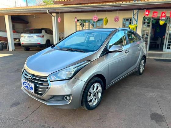 HYUNDAI HB20S 1.0 COMFORT PLUS 12V FLEX 4P MANUAL HYUNDAI HB20S 1.0 COMFORT PLUS 12V FLEX 4P MANUAL
